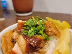 猪蹄饭-猪脚洪隆江猪脚饭