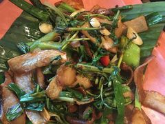 -云海肴·汽锅鸡·云南菜(天山百盛优客店)