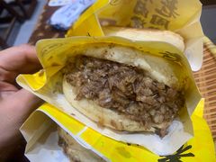 -穆得·老周家牛肉烧饼(普利街店)