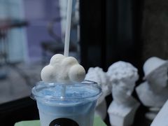 蓝天白云奶-CEMENT·coffee bar (凤凰创意园店)