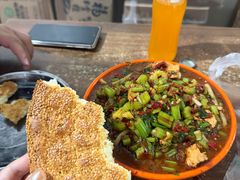 -玲玲米粉·新疆现炒米粉(大十字总店)