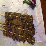 朋友拉着来的，据她说是从南锣鼓巷的店吃过来的