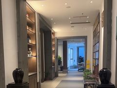 -梅花香里大酒店(郁金香路店)