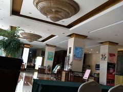 -丽景广场酒店自助餐厅(市政广场店)