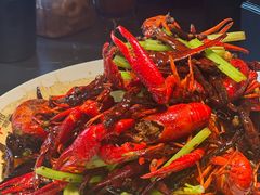 招牌麻辣去头抽筋小龙虾-红盔甲·小龙虾(人民广场店)