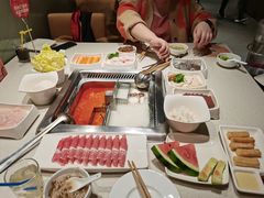-海底捞火锅鲜切牛肉主题店(长寿路店)