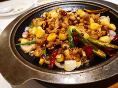 石锅牛蛙-金春禧(英雄山路旗舰店)