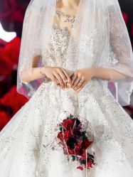 -伯瓷皇后婚纱艺术空间