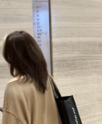 -BULB STUDIO 巴柏明星发型工作室