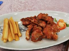 蒜香煎焗排骨-六婶西关小厨(光塔路店)