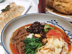 -江城小馆陕南妈妈菜·全球旅行餐厅(钟楼店)