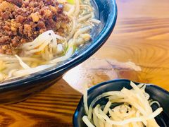-丽虹云南过桥米线(兴工街店)