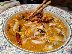 老成都酸菜鱼-上上席川菜(凯德乐峰广场店)