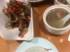 -丹江口渔村·湘味厨房(桃园店)