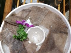 -老牌坊云南鱼豆花火锅(哈西万达店)