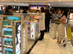 门面-关西国际机场直营免税店