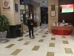 -锦龙国际酒店(天津奥体中心华苑地铁站店)