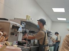 -喜茶(上海淮海中路渔阳里店)