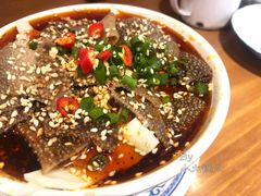 -炉小二铜锅牛蛙•川湘菜(三里屯店)