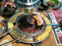 -青瓦炭韩潮烤肉(花园道店)