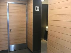 -麦当劳(乳山路店)