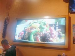 -富正毅三下锅·湘西韵味(天门山索道店)