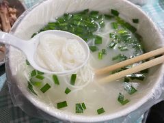 -梁老三麻辣鸡头(汝河小区店)