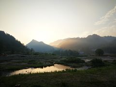 -燕子河大峡谷天坑仙境