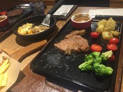 -必胜客(百联又一城店)