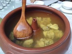 汽锅鸡-蔼若春.传承三十年云南菜(金碧公园店)