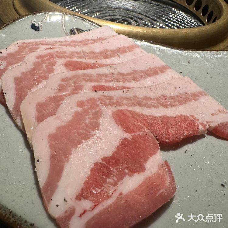 种草了很久的王野烤肉终于来了，一整个迫不及待