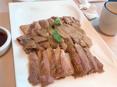 白切鹅拼卤水鹅-匠心牛公馆·潮汕牛肉海鲜火锅(索菲特店)