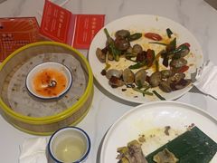 -琼大师东方烤乳猪(亚特兰蒂斯店)