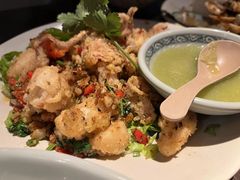 -大头虾越式风味餐厅(光明广场店)