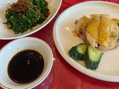-侬佳蒸菜馆(听潮店)