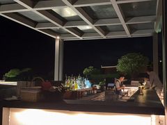 -瑰丽酒店·海吧·天际下午茶·现场DJ·天台酒吧