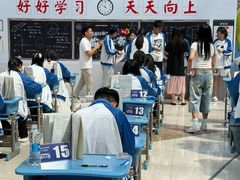 -万达广场(南昌红谷滩店)