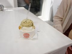 -Lolita's Gelato