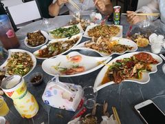 -覃记海鲜美食餐厅