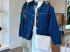 -百年港湾奥特莱斯(香炉礁店)