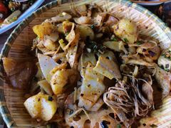 -金渝海鲜烧烤万州烤鱼店