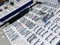 -三叶眼镜城·好视力眼镜店