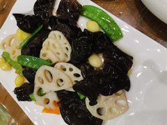 -清真·玛丽亚新疆菜主题餐厅(浙江中路店)