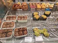 -华荣西饼(列东店)