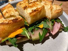 牛腹肉三明治-SHAN山(前滩太古里店)