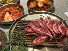-草家酱蟹炭火烤肉店(珲春南路一店)