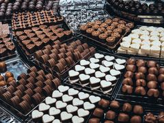 -Laderach 莱德拉(上海环贸iapm店)