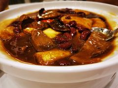 牛肝菌烧豆腐-御彩酒家(东风东路店)