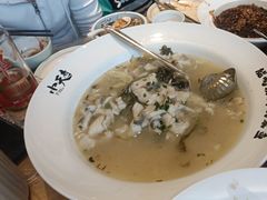 -严记小天府酸菜鱼(西四路店)