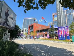 -百年港湾奥特莱斯(香炉礁店)